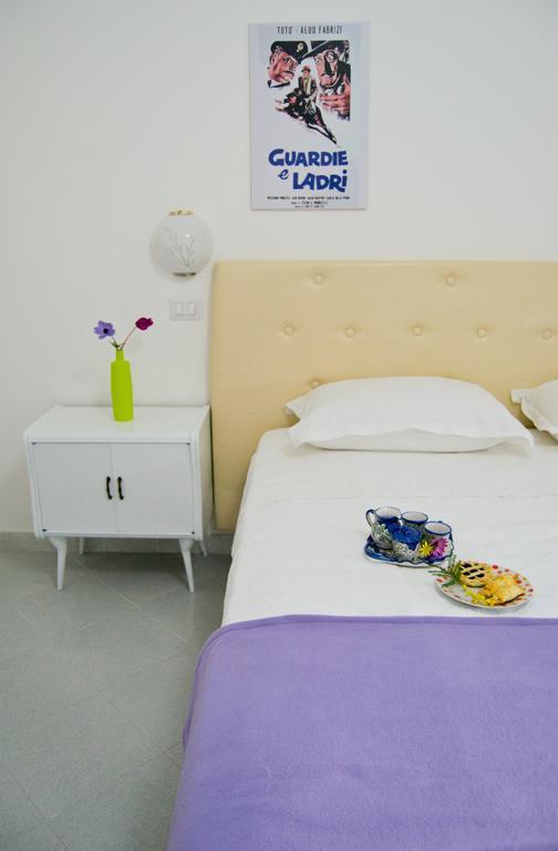 La Piccola Casa Del Cinema Hotell Giffoni Valle Piana Exteriör bild