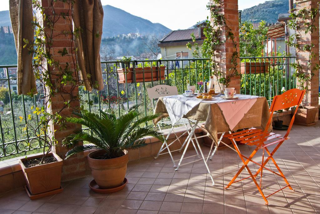 La Piccola Casa Del Cinema Hotell Giffoni Valle Piana Exteriör bild